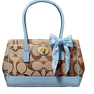 Coach Madeline medium signature tote